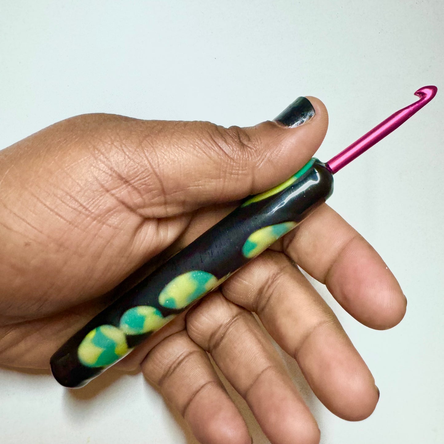 Smooshy Checkers Sparkle Mood Hook - Color Changing Crochet Hook