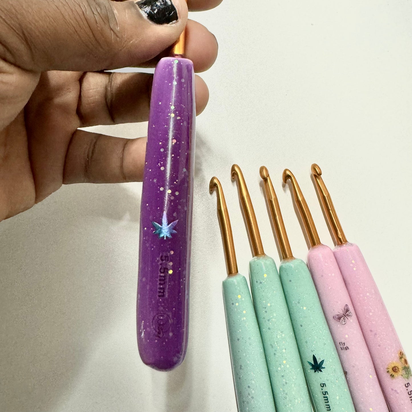 Sunshine Pink to Purple Hook - Leaf