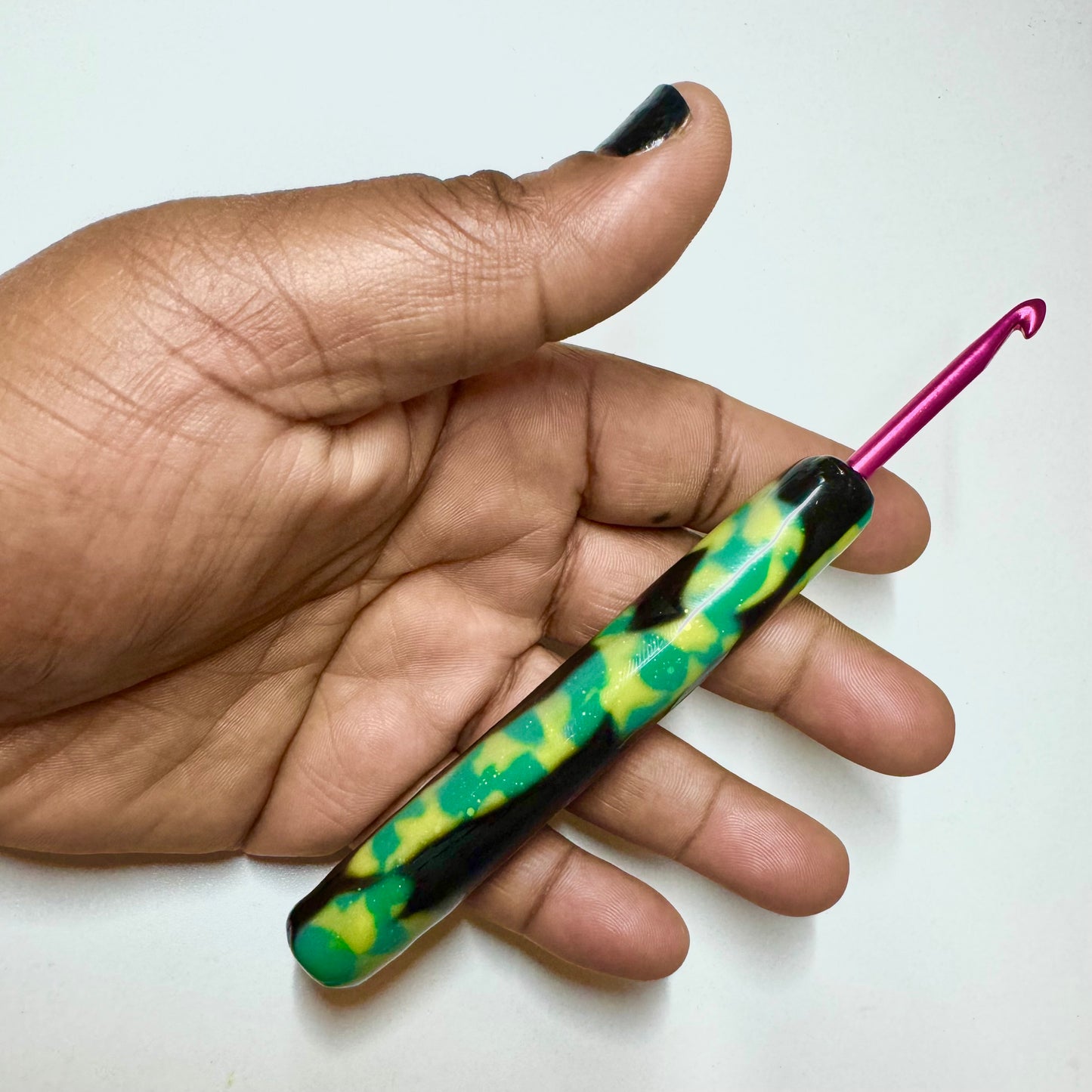 Smooshy Checkers Sparkle Mood Hook - Color Changing Crochet Hook