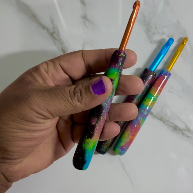 Rainbow Sparkle Mood Hook - Color Changing Crochet Hook