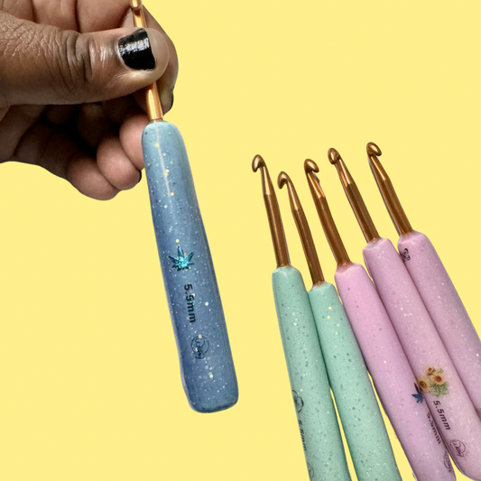 Sunshine Turquoise to Blue Hook - Leaf